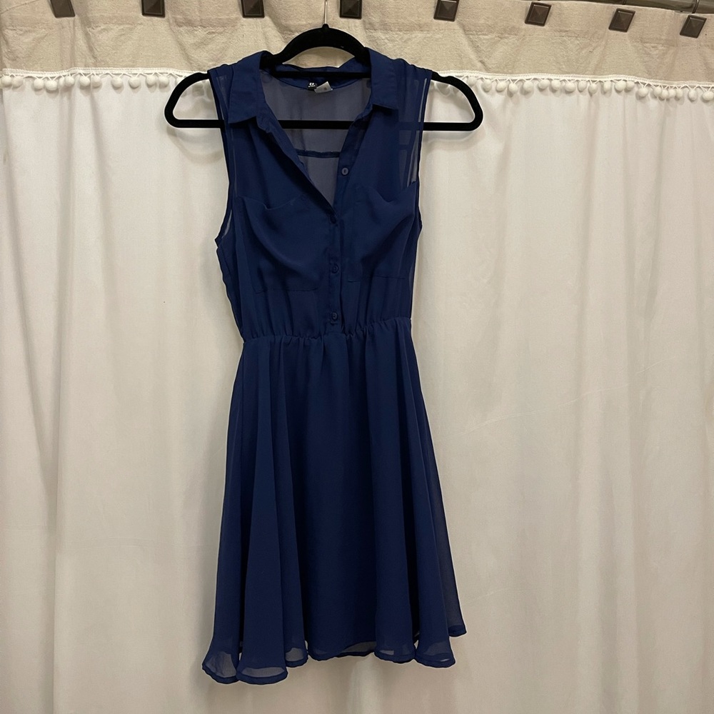 Size 4 (XS) H&M Dress